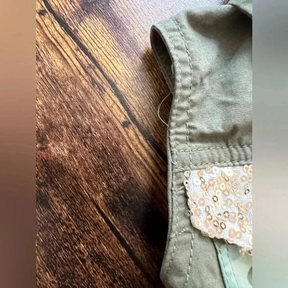 Little Lass | toddler girls camo vest. Size: 24M - Picture 10 of 14